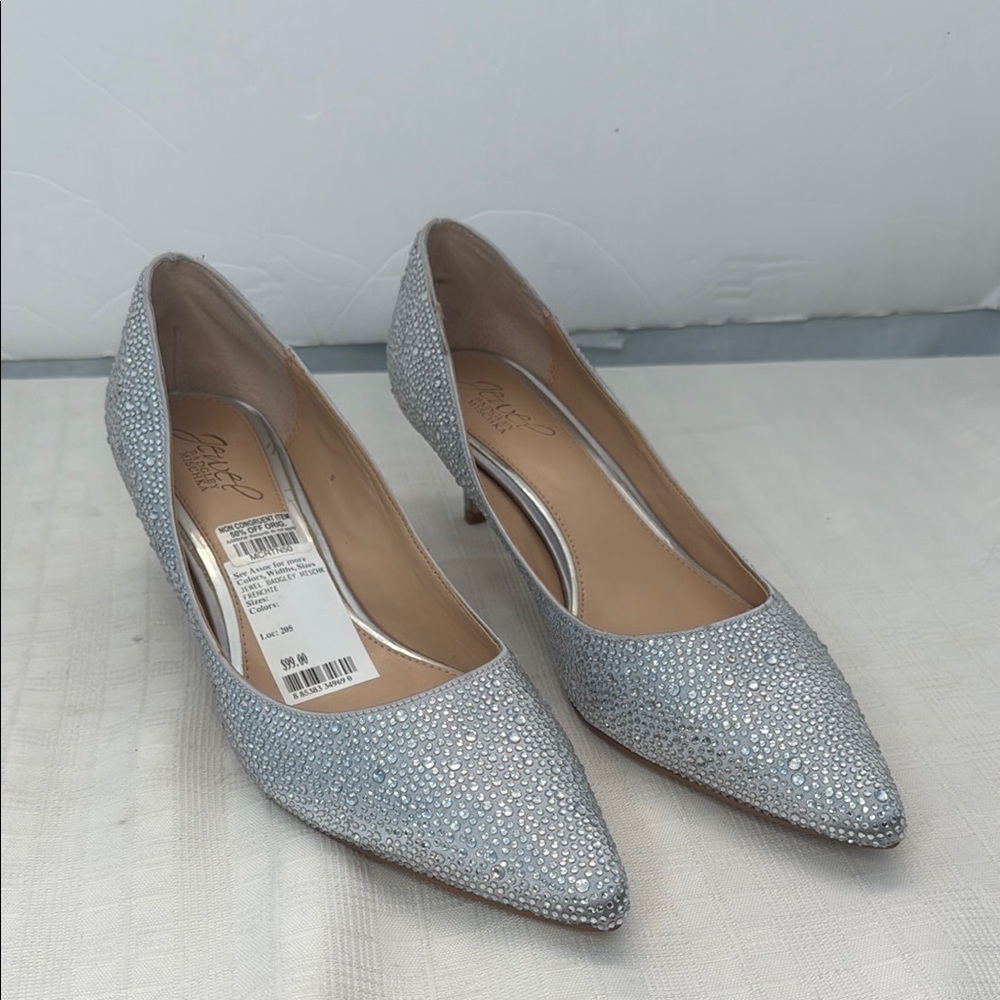 Jewel Badgley Mischka Frenchie Pointed Toe Kitten Heel size 9